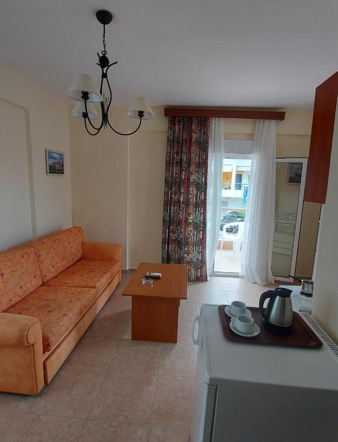 Hotel Kassandros Сівірі Екстер'єр фото